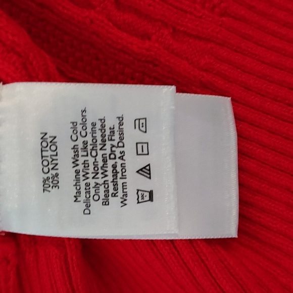 Red Sweater M - Picture 6 of 6
